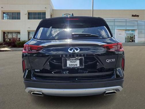 2021 INFINITI QX50 LUXE AWD