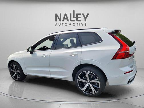 2022 Volvo XC60 Recharge Plug-In Hybrid T8 R-Design