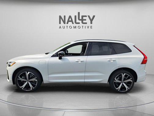 2022 Volvo XC60 Recharge Plug-In Hybrid T8 R-Design