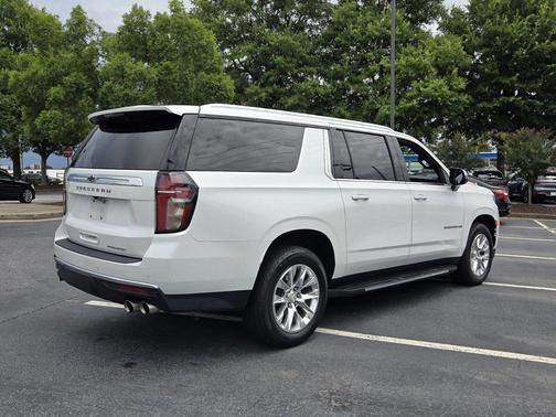 Iridescent Pearl Tricoat 2021 Chevrolet Suburban Premier