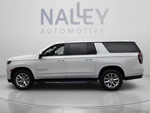 Iridescent Pearl Tricoat 2021 Chevrolet Suburban Premier
