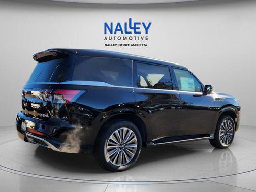 2025 INFINITI QX80 Luxe