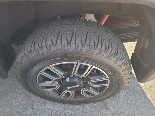 2021 GMC Sierra 2500 AT4