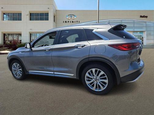 2024 INFINITI QX50 LUXE