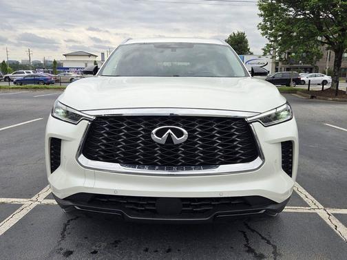 Majestic White 2023 INFINITI QX60 Luxe