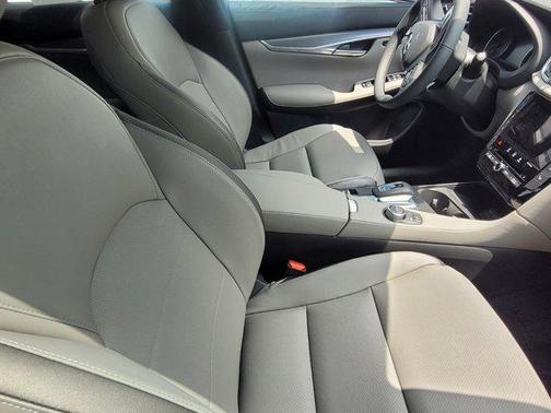 2024 INFINITI QX50 LUXE