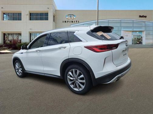 2022 INFINITI QX50 LUXE