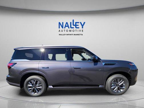 2025 INFINITI QX80 PURE