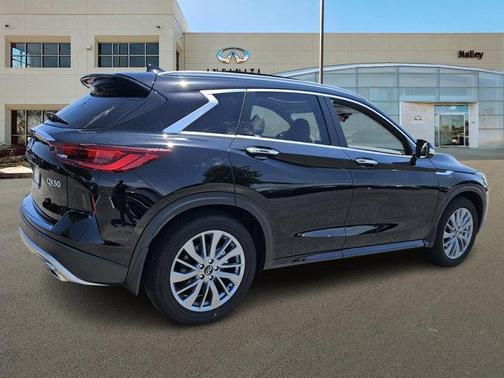 2024 INFINITI QX50 LUXE