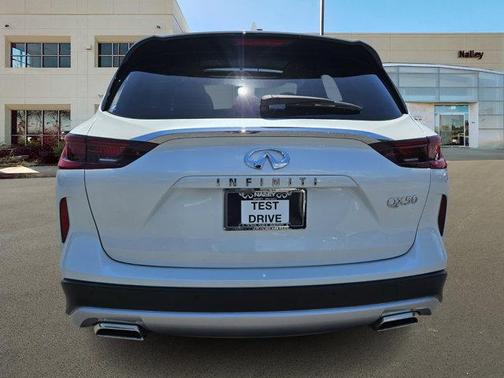 2024 INFINITI QX50 LUXE