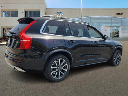 2019 Volvo XC90 T5 Momentum