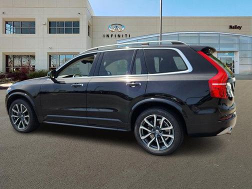 2019 Volvo XC90 T5 Momentum
