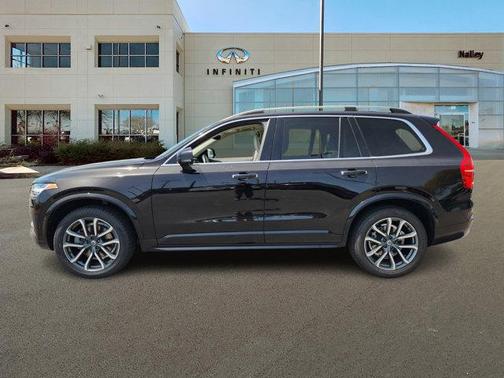 2019 Volvo XC90 T5 Momentum