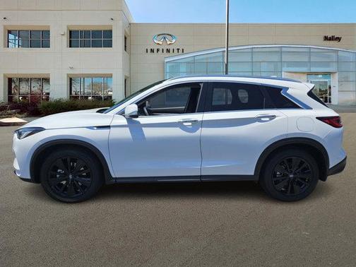 2022 INFINITI QX50 LUXE