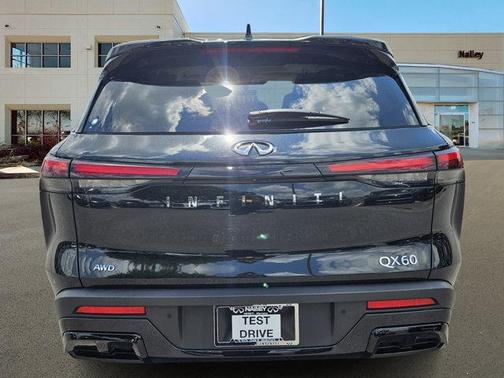 2023 INFINITI QX60 Pure