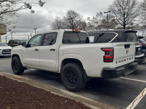 2023 Nissan Frontier S