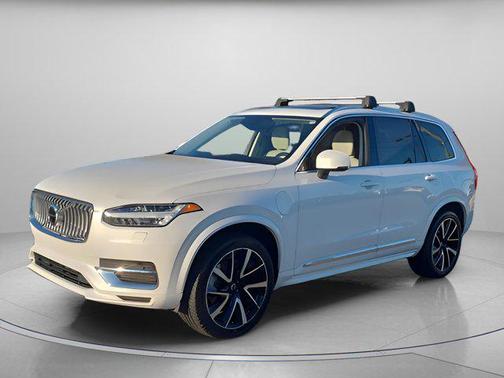 2022 Volvo XC90 Recharge Plug-In Hybrid T8 Inscription Expression 6 Passenger