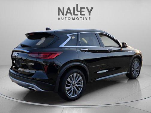 2023 INFINITI QX50 LUXE