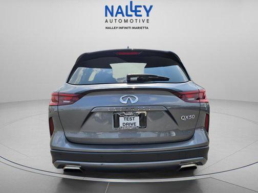 2022 INFINITI QX50 LUXE