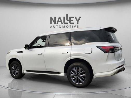 2025 INFINITI QX80 PURE