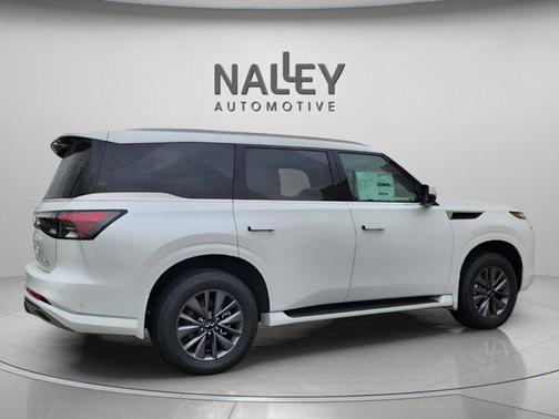 2025 INFINITI QX80 PURE