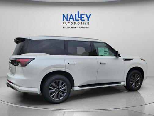 2025 INFINITI QX80 PURE
