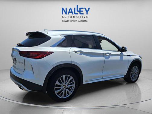 2024 INFINITI QX50 LUXE