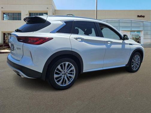 2024 INFINITI QX50 LUXE AWD