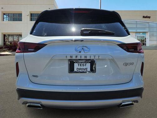 2024 INFINITI QX50 LUXE AWD