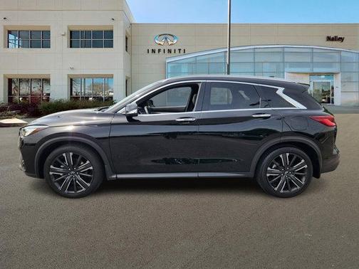 2022 INFINITI QX50 LUXE