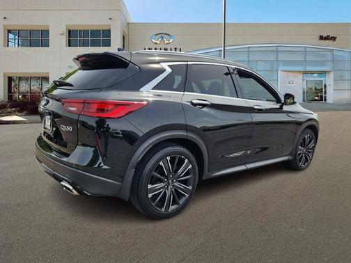 2022 INFINITI QX50 LUXE