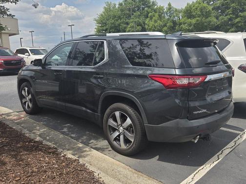 Graphite Metallic 2018 Chevrolet Traverse LT Leather