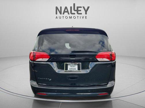 2018 Chrysler Pacifica Touring-L