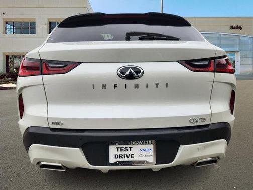 2023 INFINITI QX55 LUXE