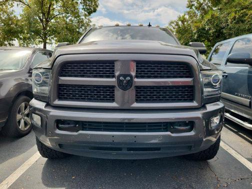 2017 RAM 2500 Laramie Crew Cab 4x4 6'4' Box