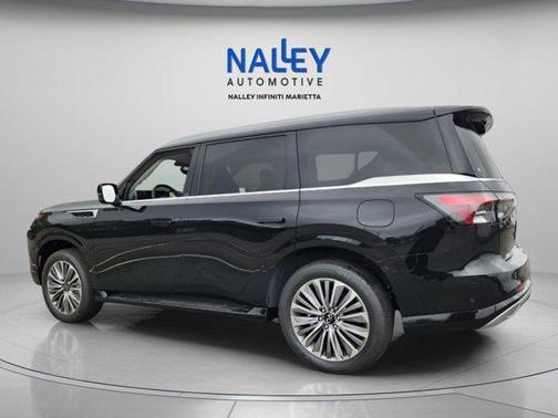 2025 INFINITI QX80 Luxe