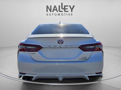 2024 Toyota Camry Hybrid SE