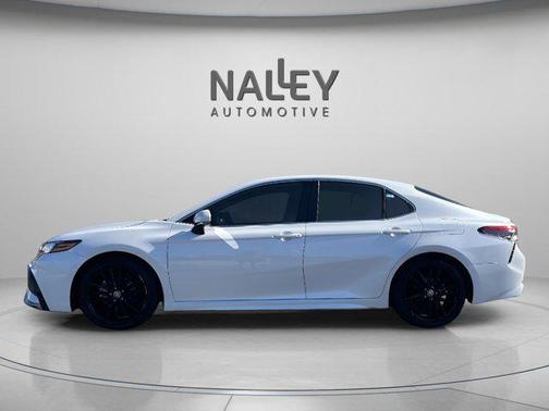 2024 Toyota Camry Hybrid SE