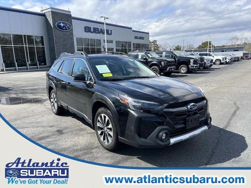 Crystal Black Silica 2023 Subaru Outback Limited