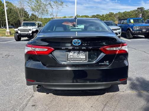 2019 Toyota Camry Hybrid LE