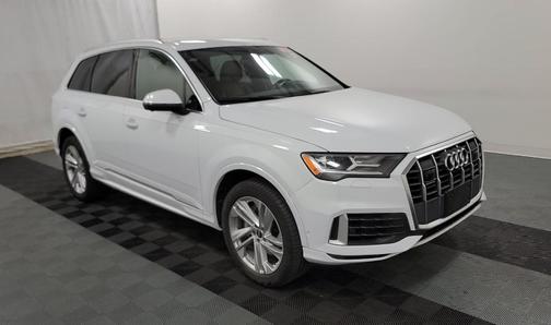 2022 Audi Q7 55 Premium Plus