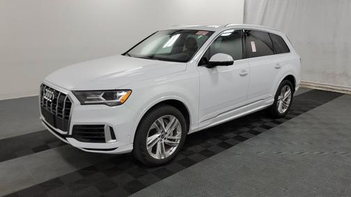 2022 Audi Q7 55 Premium Plus