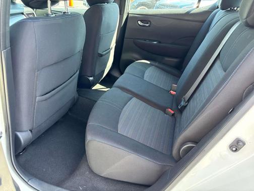 2018 Nissan Leaf S