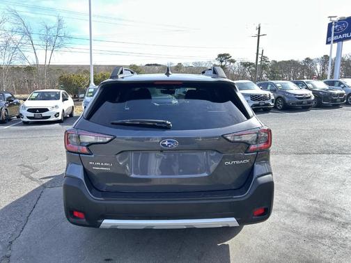 Magnetite Gray Metallic 2023 Subaru Outback Limited