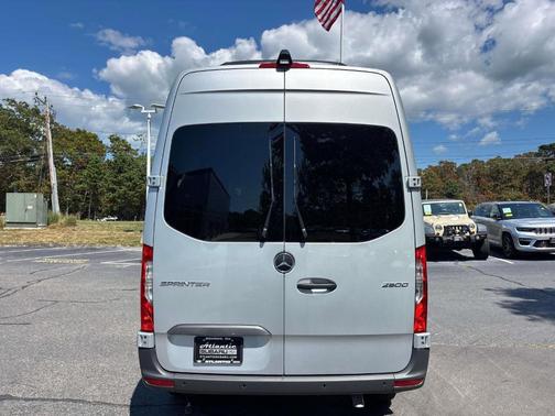 2024 Mercedes-Benz Sprinter 2500 144 WB Standard Roof Passenger