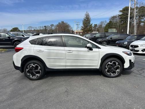 Crystal White Pearl 2021 Subaru Crosstrek Limited