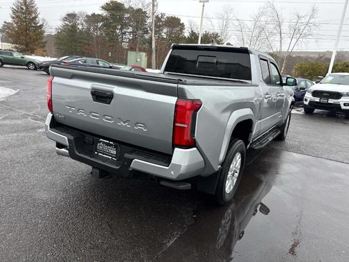 2024 Toyota Tacoma SR5