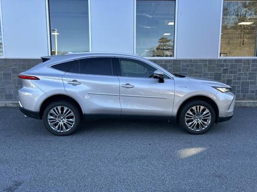 2021 Toyota Venza XLE