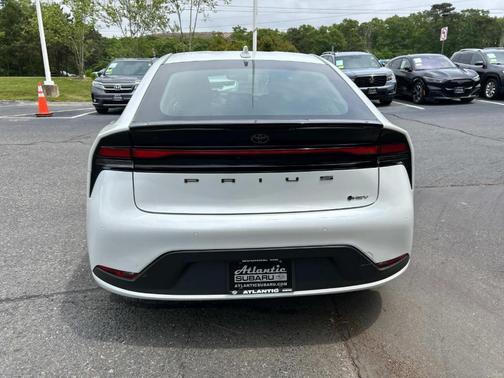 2023 Toyota Prius LE