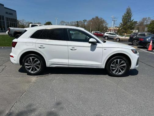 2022 Audi Q5 45 S line quattro Premium